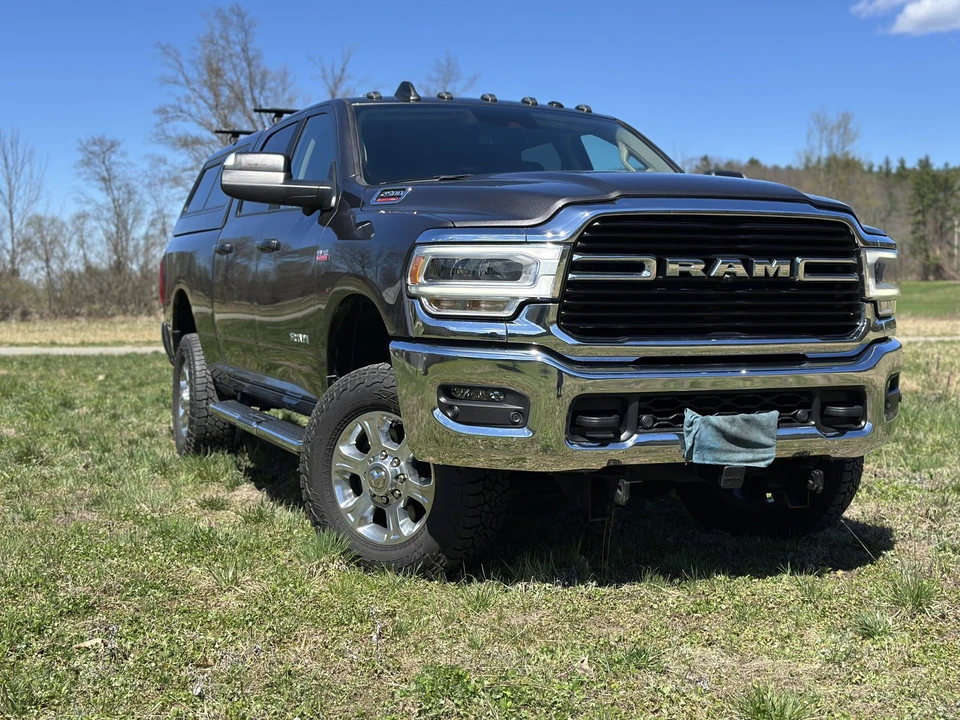 2020 Ram 2500 - Image 5 of 31