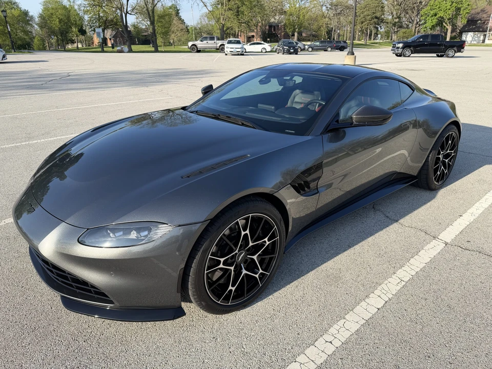 2021 Aston Martin V8 Vantage (2019+) - Image 5 of 31
