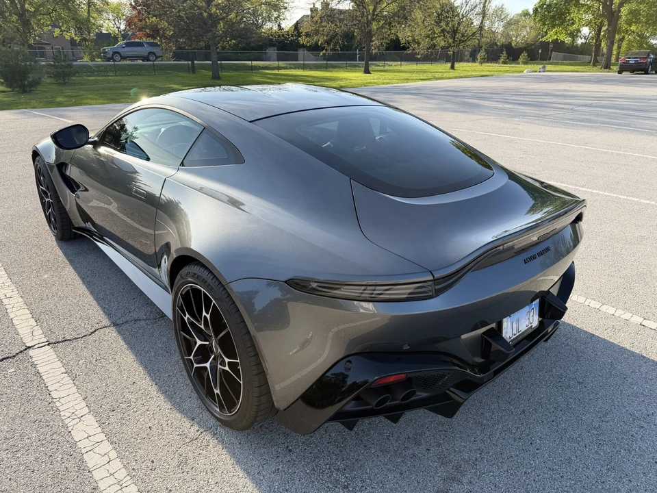 2021 Aston Martin V8 Vantage (2019+) - Image 10 of 31