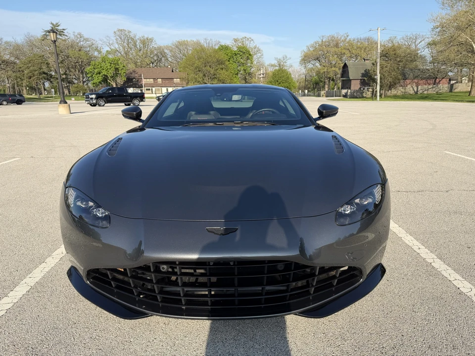 2021 Aston Martin V8 Vantage (2019+) - Image 2 of 31