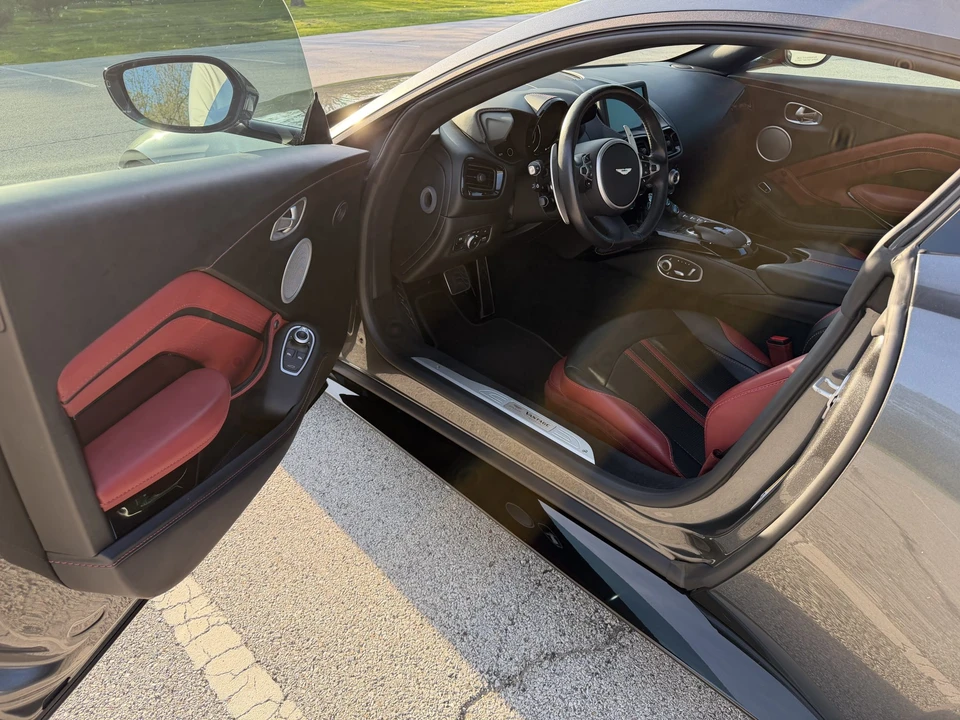 2021 Aston Martin V8 Vantage (2019+) - Image 30 of 31
