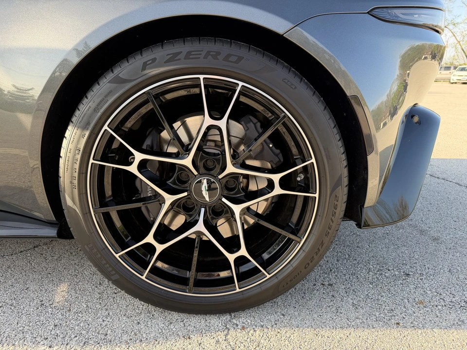 2021 Aston Martin V8 Vantage (2019+) - Image 27 of 31