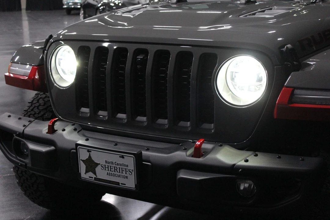 2021 Jeep JL Wrangler - Image 24 of 31