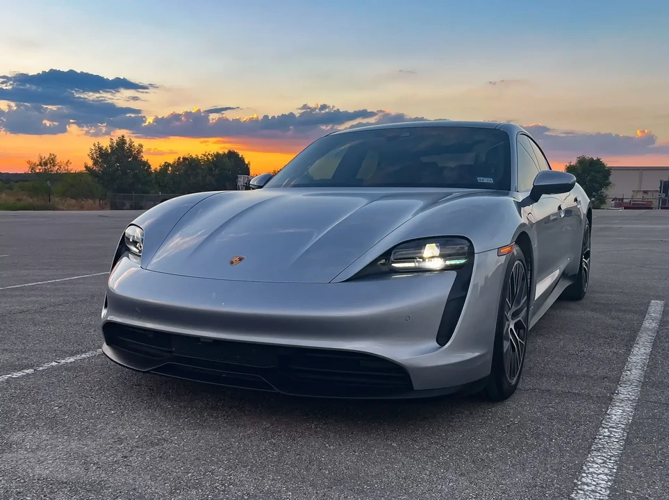 2021 Porsche Taycan - Image 4 of 6