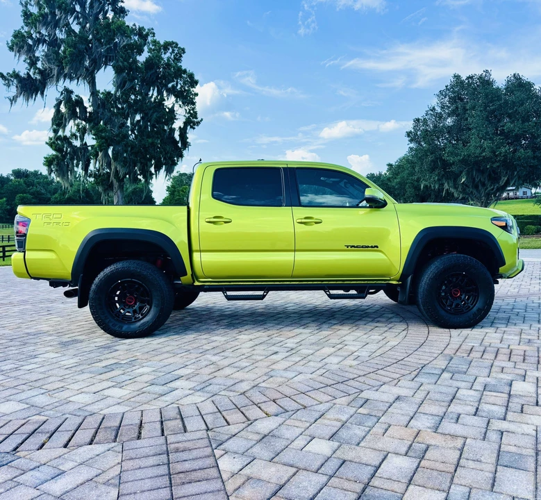 2022 Toyota - Image 7 of 31