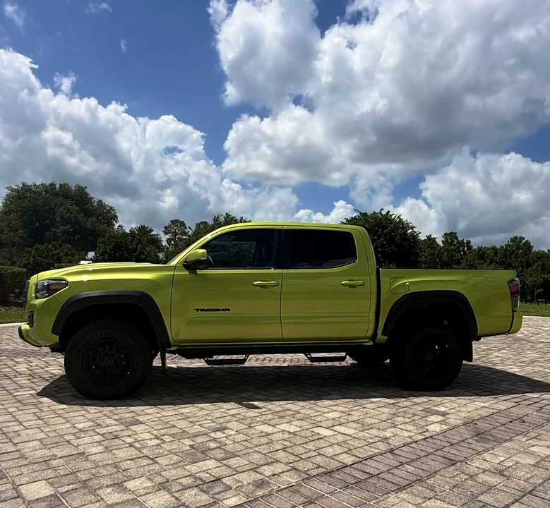 2022 Toyota - Image 5 of 31