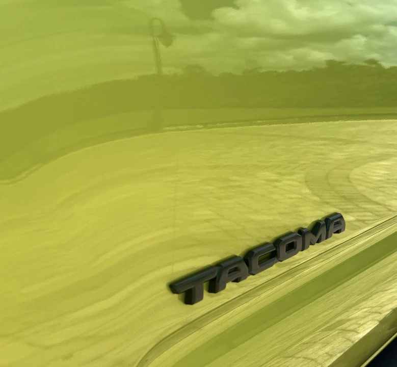 2022 Toyota - Image 24 of 31
