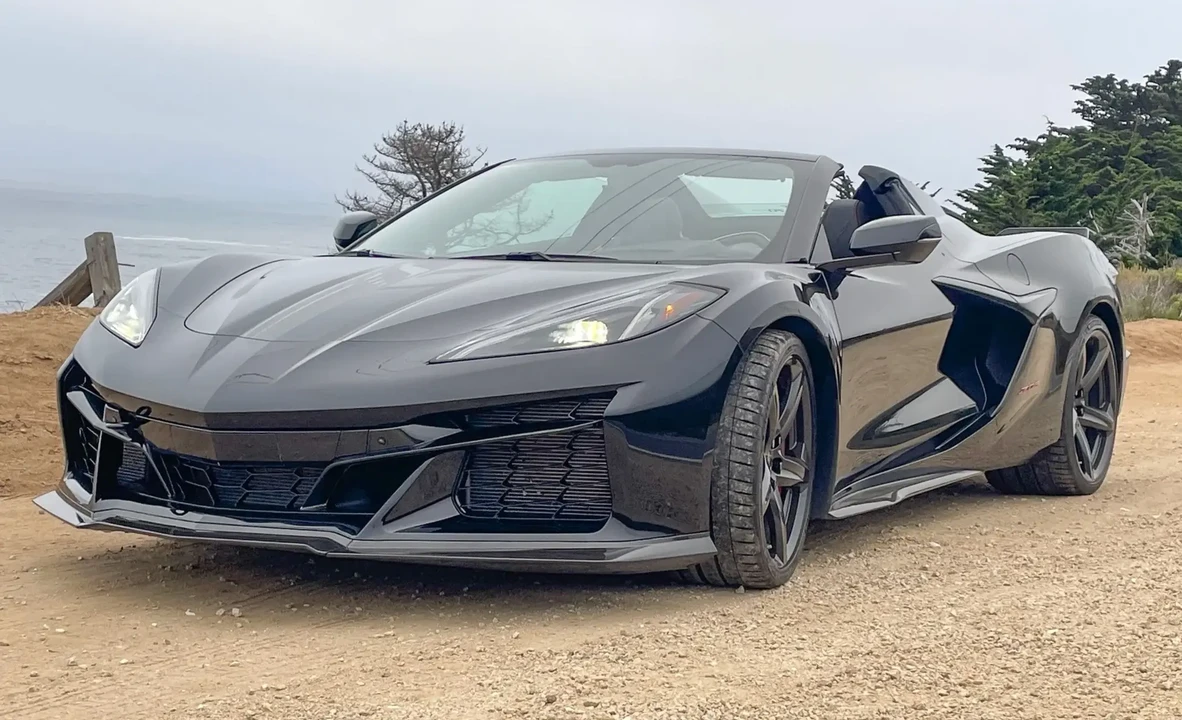 2023 Chevrolet Corvette C8 Z06 - Image 2 of 6