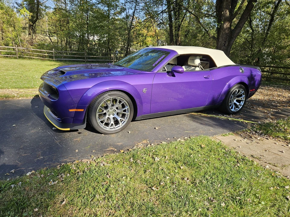 2023 Dodge Challenger SRT Hellcat 3rd Gen - Image 29 of 31