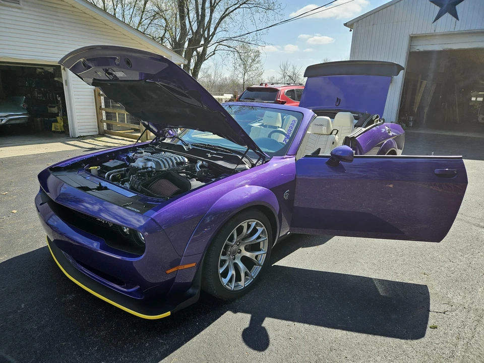 2023 Dodge Challenger SRT Hellcat 3rd Gen - Image 9 of 31