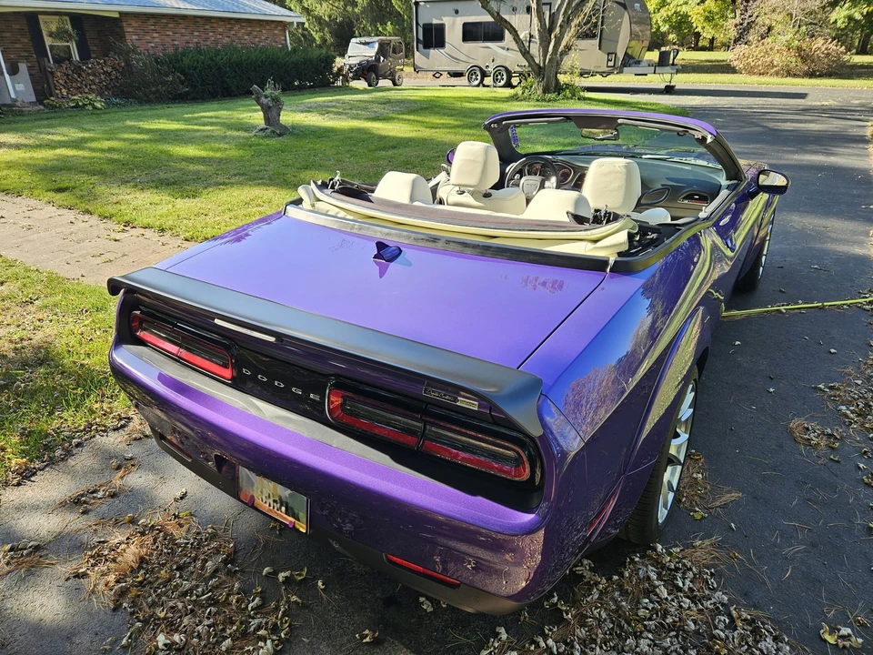 2023 Dodge Challenger SRT Hellcat 3rd Gen - Image 17 of 31