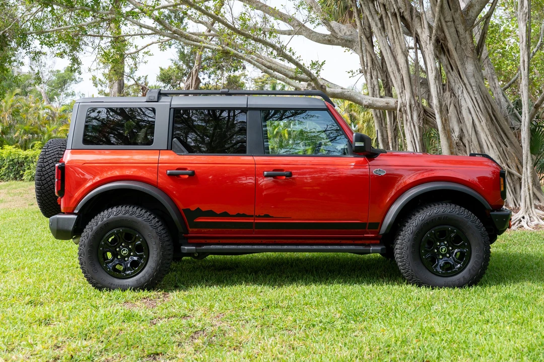2023 Ford Bronco 6th Gen - Image 6 of 21