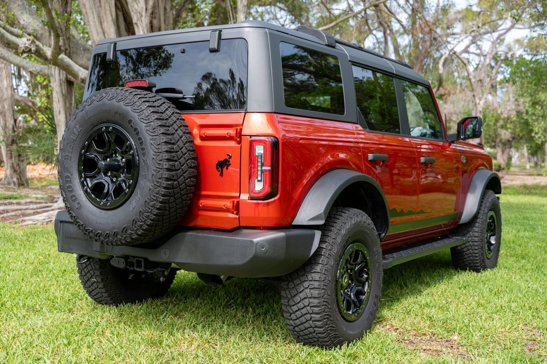 2023 Ford Bronco 6th Gen - Image 5 of 21