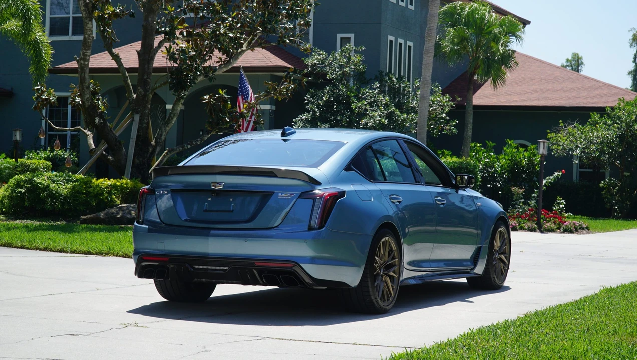 2024 Cadillac CT5-V Blackwing - Image 29 of 31