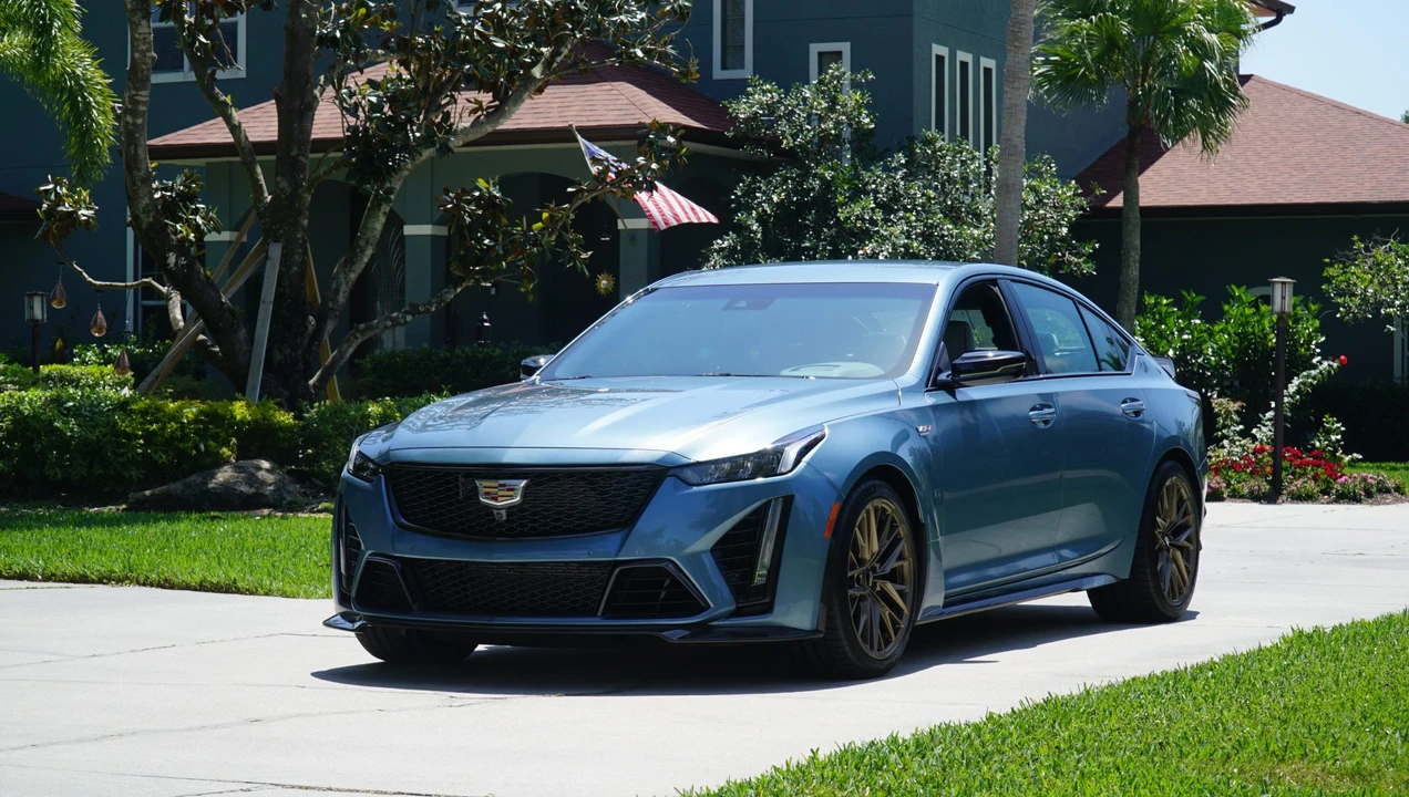 2024 Cadillac CT5-V Blackwing - Image 8 of 31