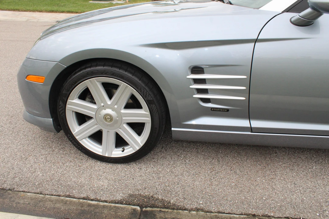 2004 Chrysler Crossfire - Image 27 of 31