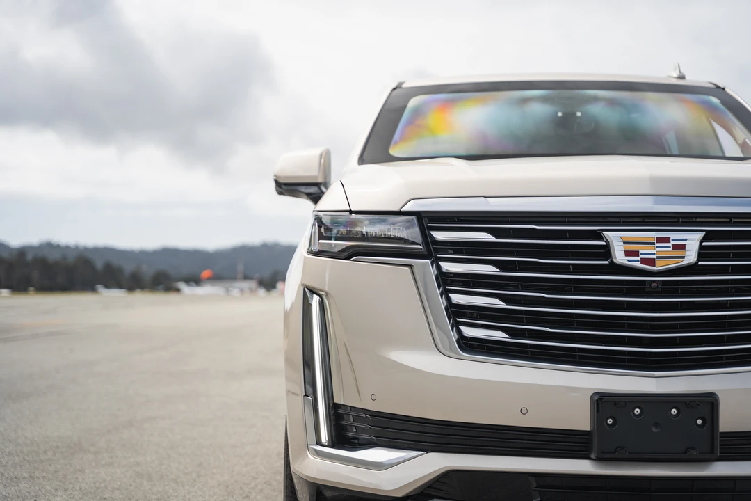 2021 Cadillac Escalade 5th Gen - Image 28 of 31