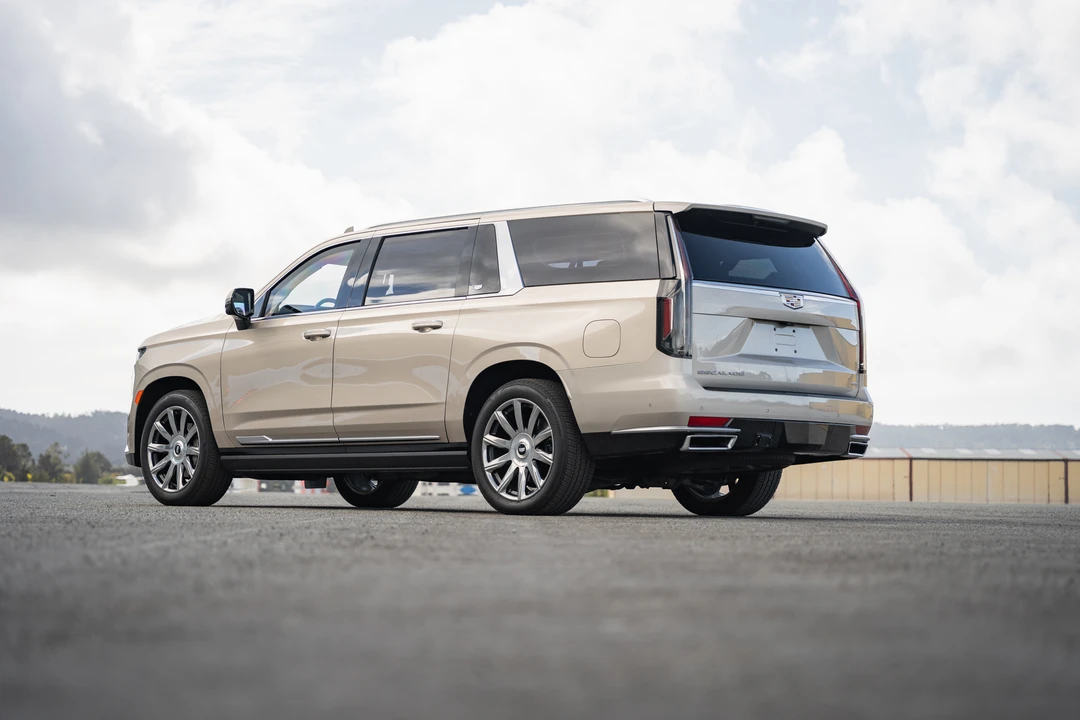 2021 Cadillac Escalade 5th Gen - Image 10 of 31