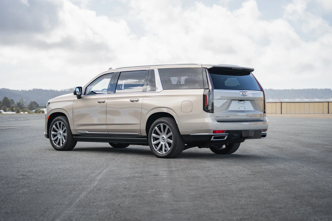 2021 Cadillac Escalade 5th Gen - Image 9 of 31