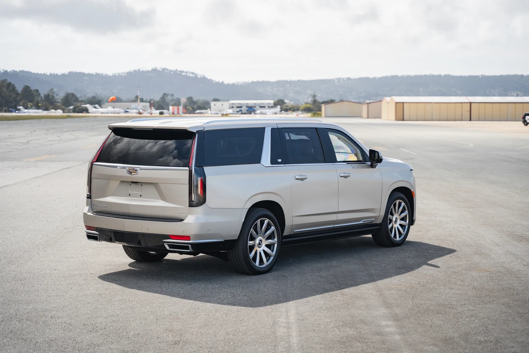 2021 Cadillac Escalade 5th Gen - Image 14 of 31