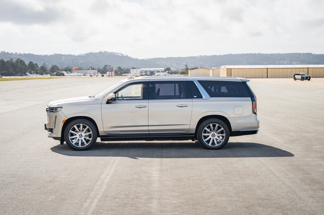 2021 Cadillac Escalade 5th Gen - Image 7 of 31
