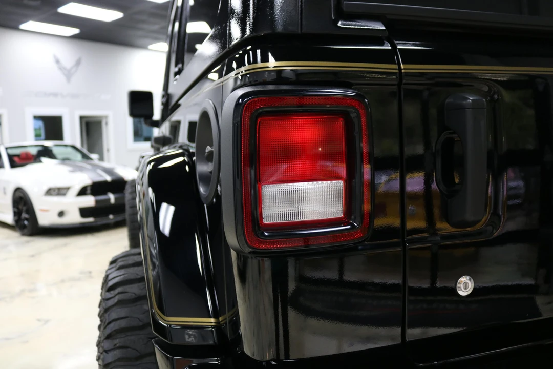 2019 Jeep JL Wrangler - Image 18 of 31