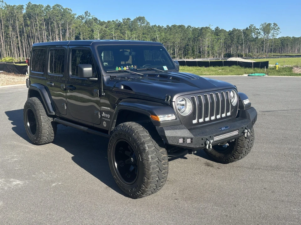 2022 Jeep JL Wrangler - Image 9 of 31