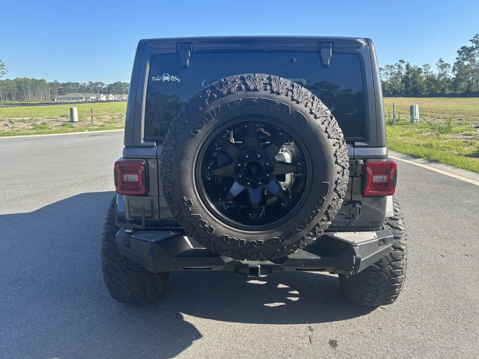2022 Jeep JL Wrangler - Image 16 of 31
