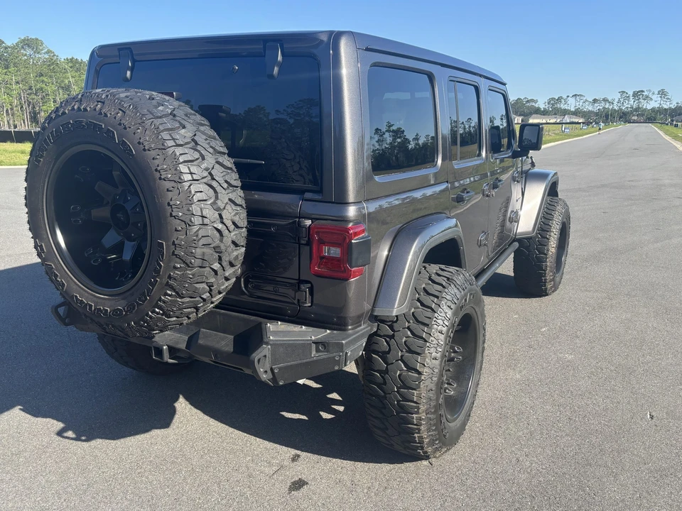 2022 Jeep JL Wrangler - Image 14 of 31