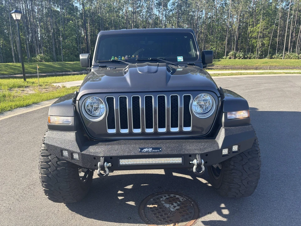 2022 Jeep JL Wrangler - Image 7 of 31