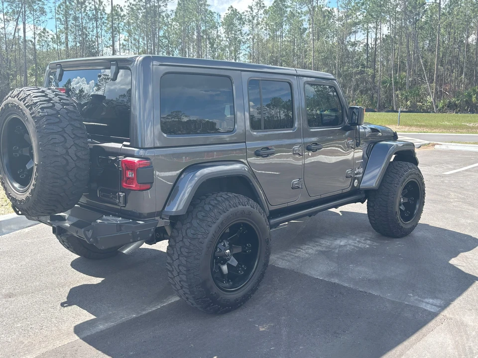 2022 Jeep JL Wrangler - Image 13 of 31