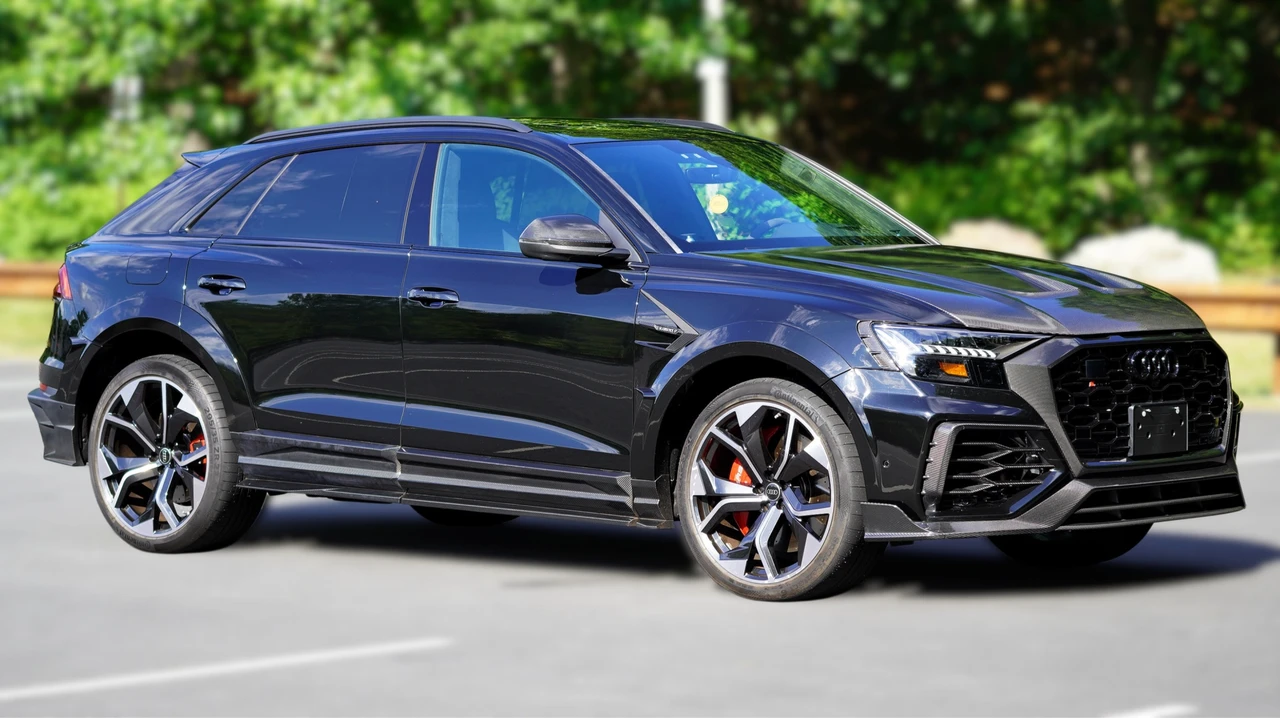 2024 Audi RS Q8 - Image 5 of 31