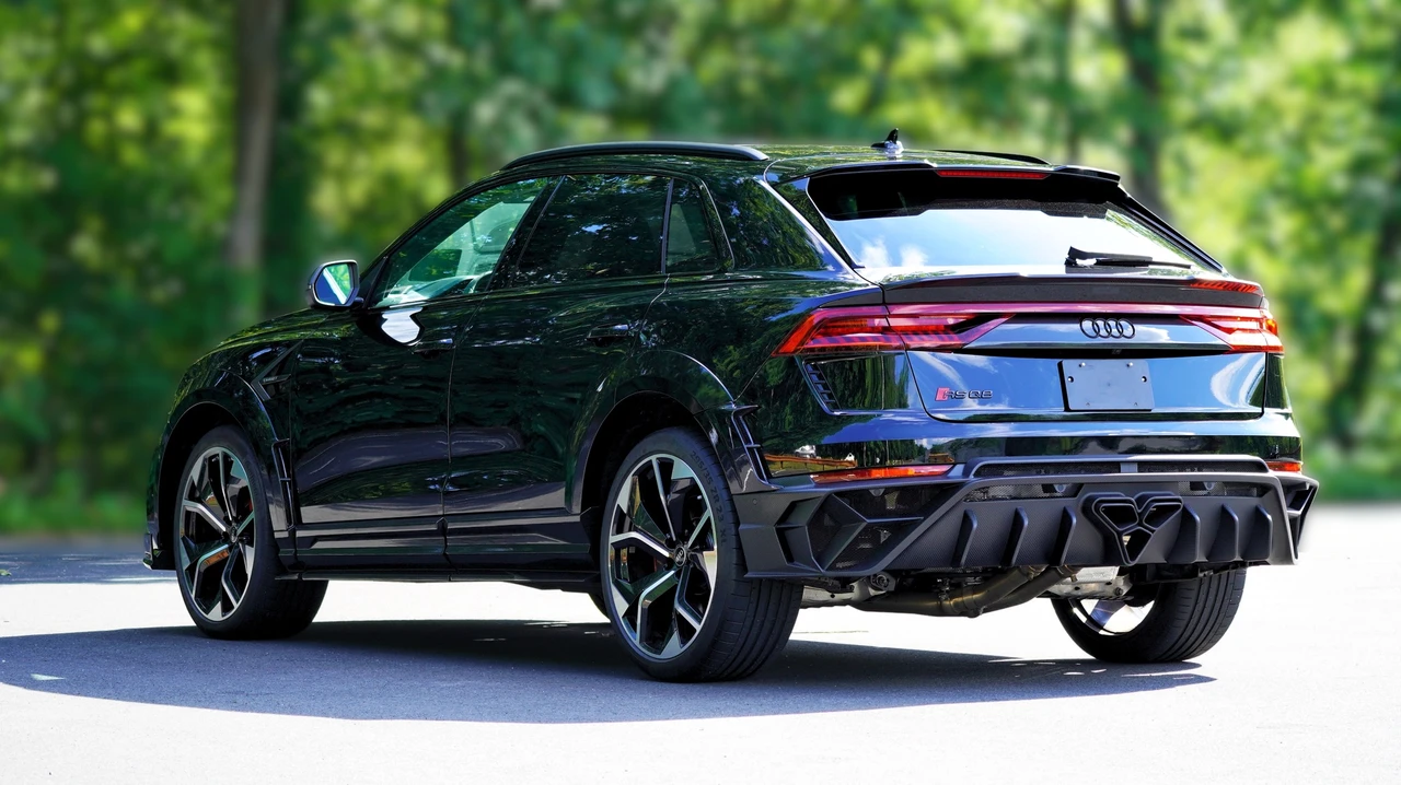 2024 Audi RS Q8 - Image 9 of 31