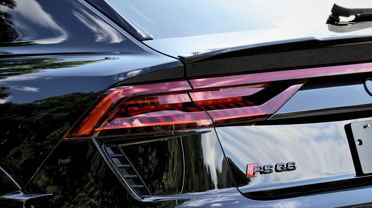 2024 Audi RS Q8 - Image 14 of 31