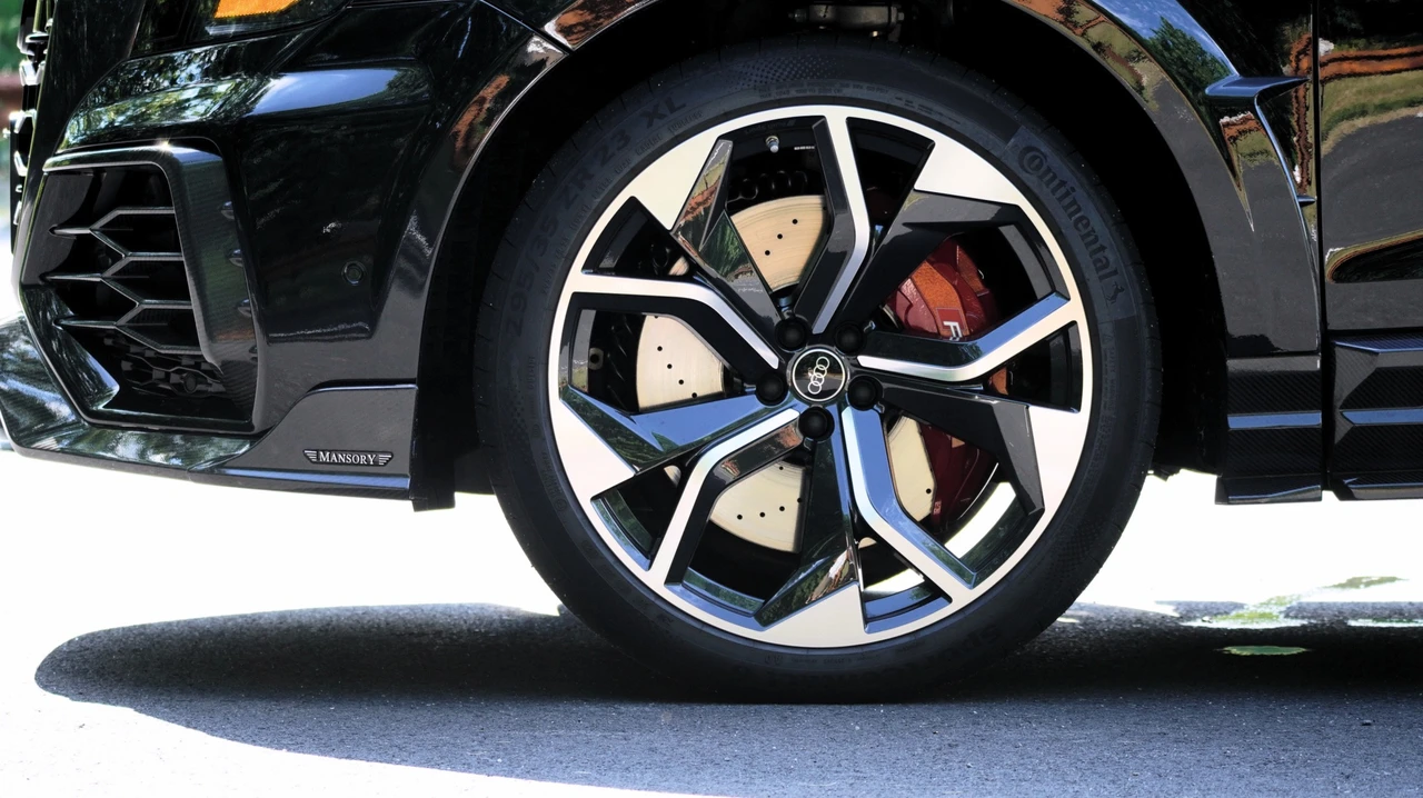 2024 Audi RS Q8 - Image 24 of 31
