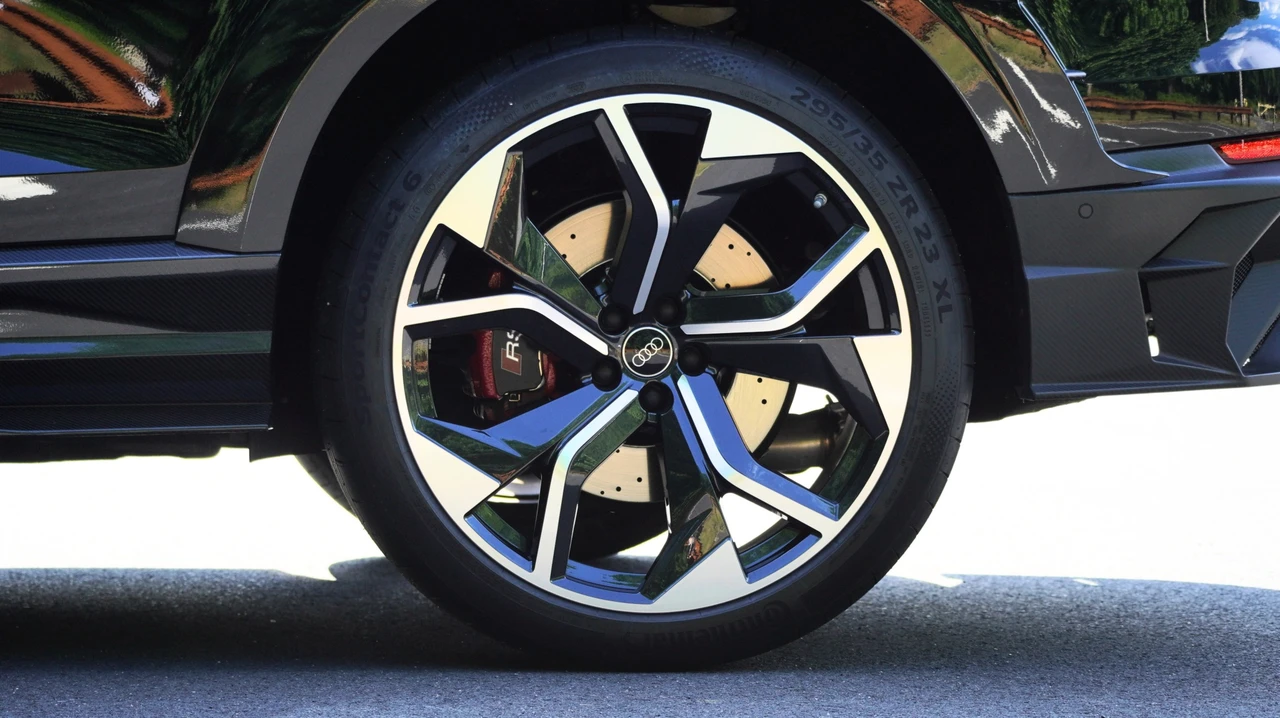 2024 Audi RS Q8 - Image 27 of 31