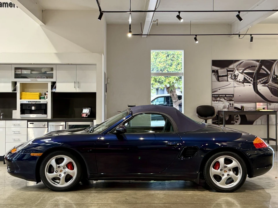 2001 Porsche 986 Boxster S - Image 14 of 31