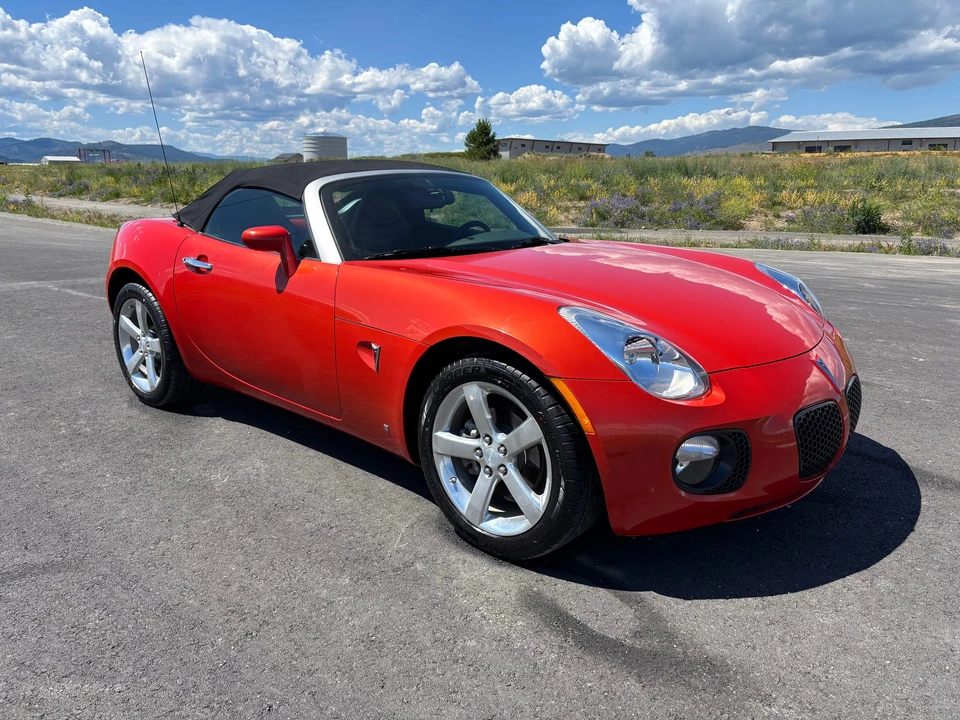 2008 Pontiac Solstice GXP - Image 10 of 31
