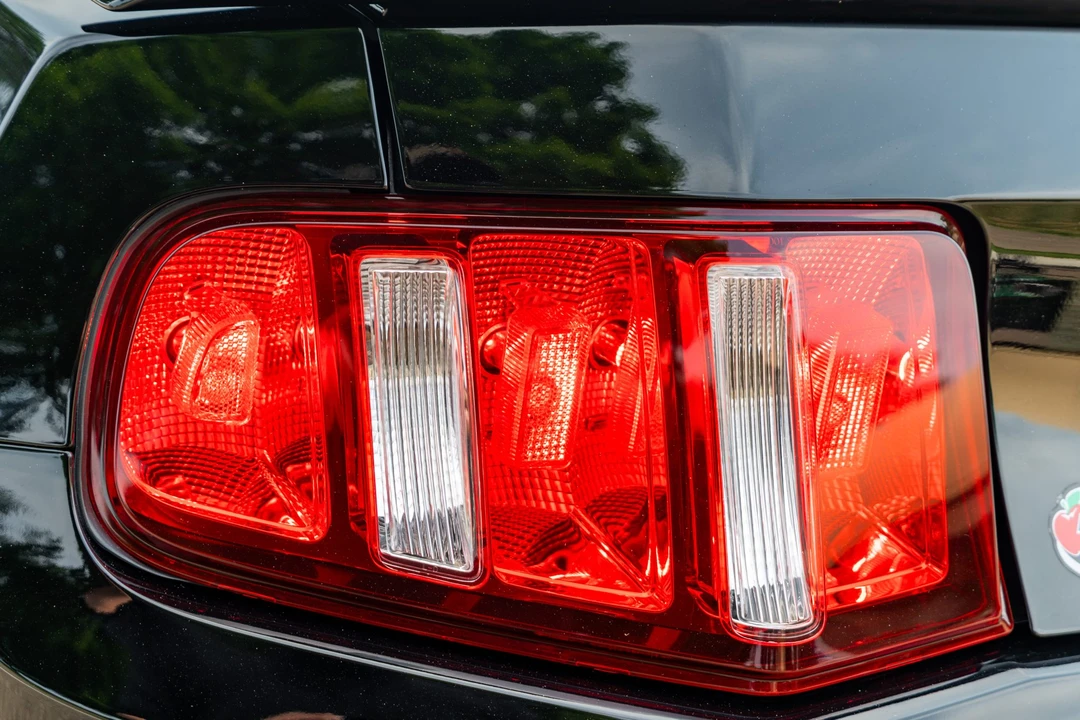 2011 Ford S197 Mustang GT - Image 23 of 31