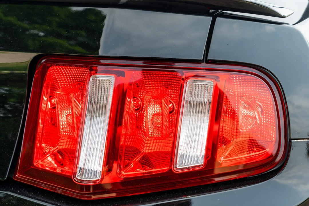 2011 Ford S197 Mustang GT - Image 24 of 31