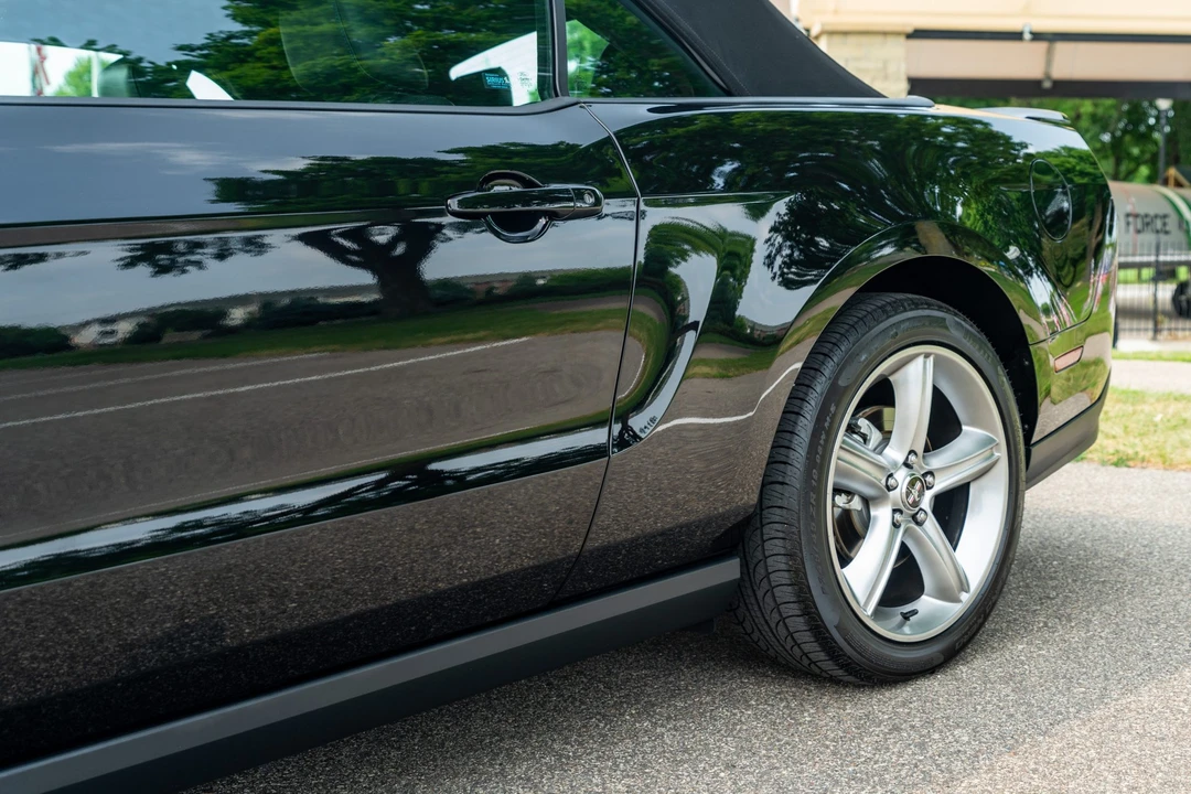 2011 Ford S197 Mustang GT - Image 27 of 31