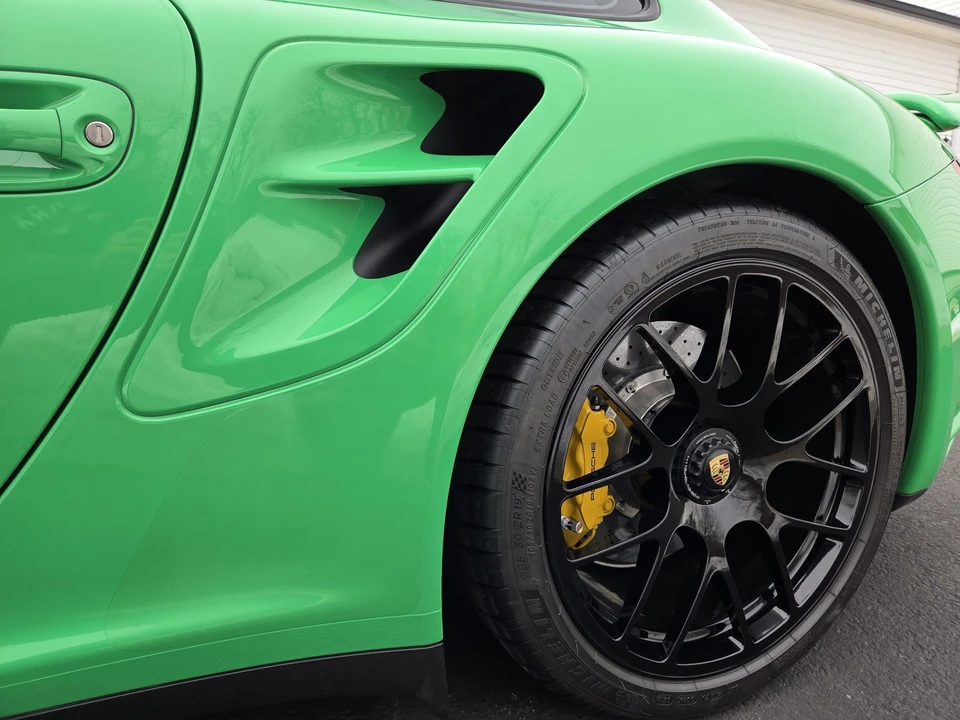 2011 Porsche 997 Turbo S - Image 25 of 31