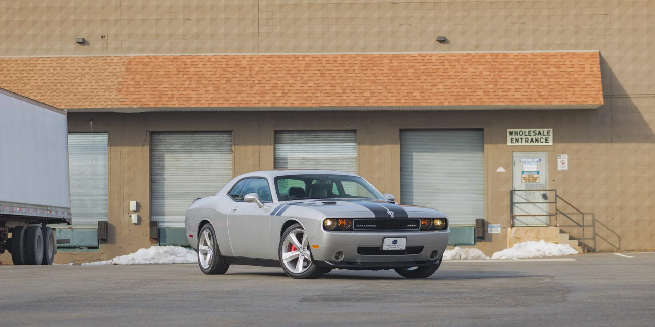 2010 Dodge Challenger SRT8 & 392 3rd Gen - Image 7 of 31