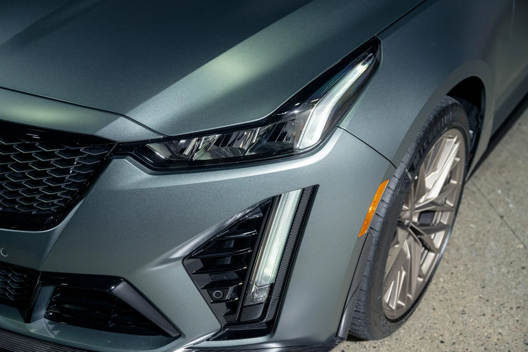 2022 Cadillac CT5-V Blackwing - Image 13 of 31