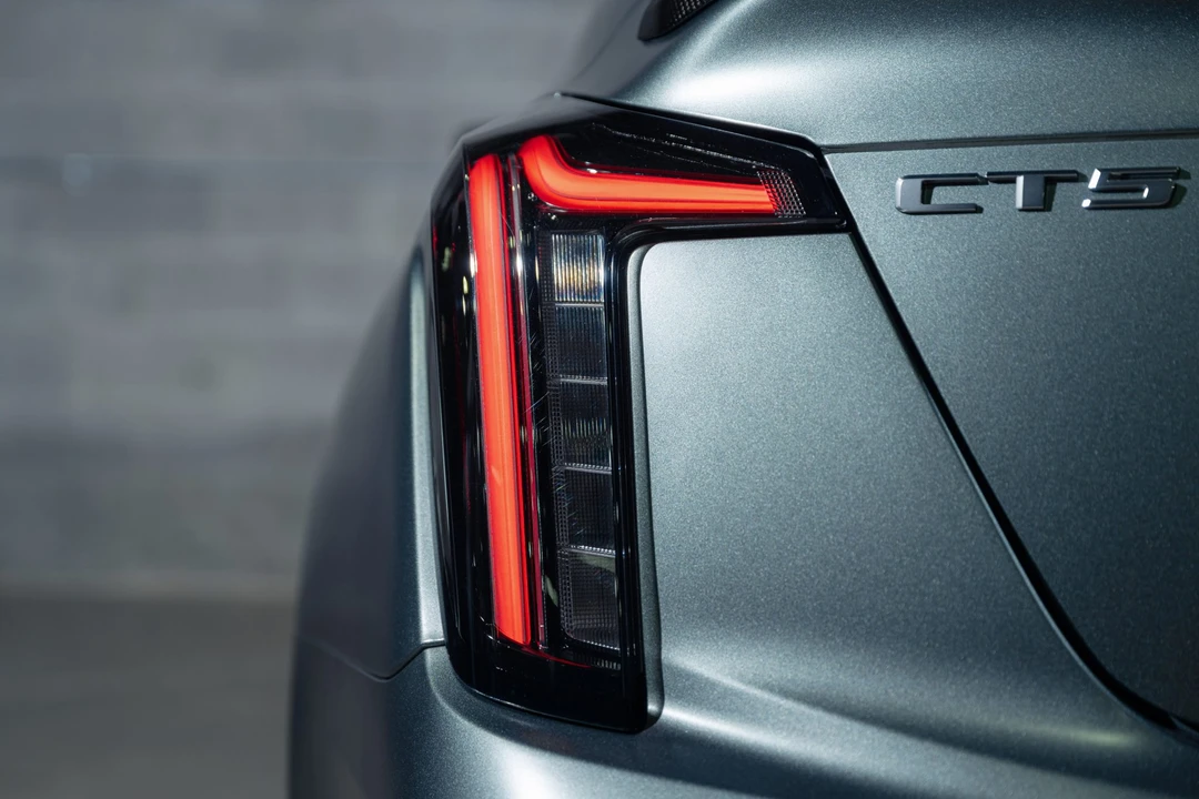 2022 Cadillac CT5-V Blackwing - Image 16 of 31