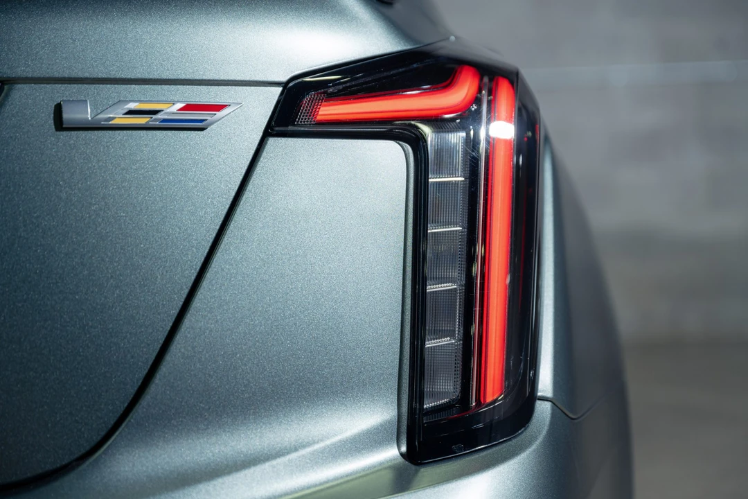 2022 Cadillac CT5-V Blackwing - Image 18 of 31