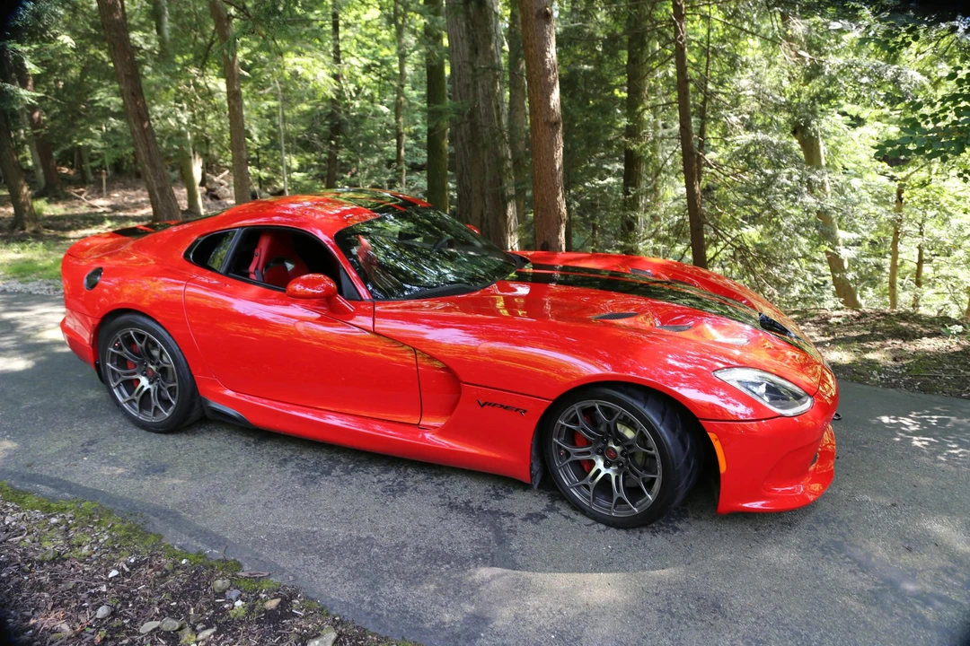 2013 Dodge Viper 5th Gen - Image 15 of 31