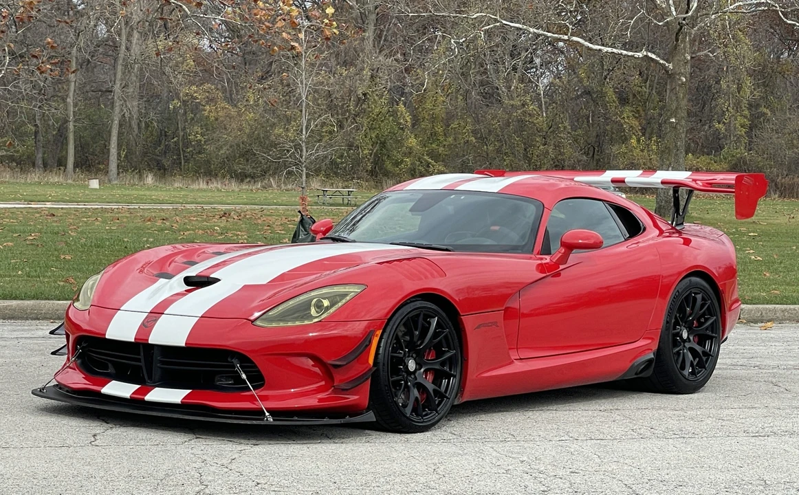 2016 Dodge Viper ACR 5th Gen - Image 2 of 31