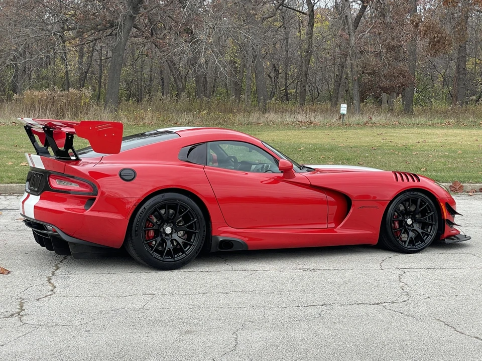 2016 Dodge Viper ACR 5th Gen - Image 13 of 31