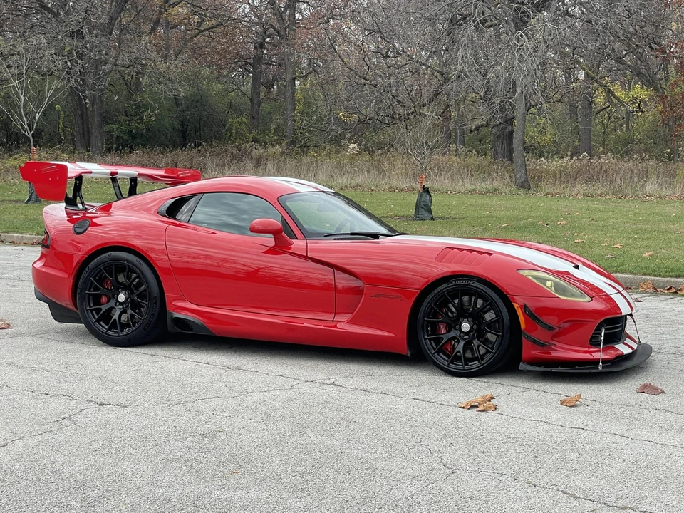 2016 Dodge Viper ACR 5th Gen - Image 15 of 31